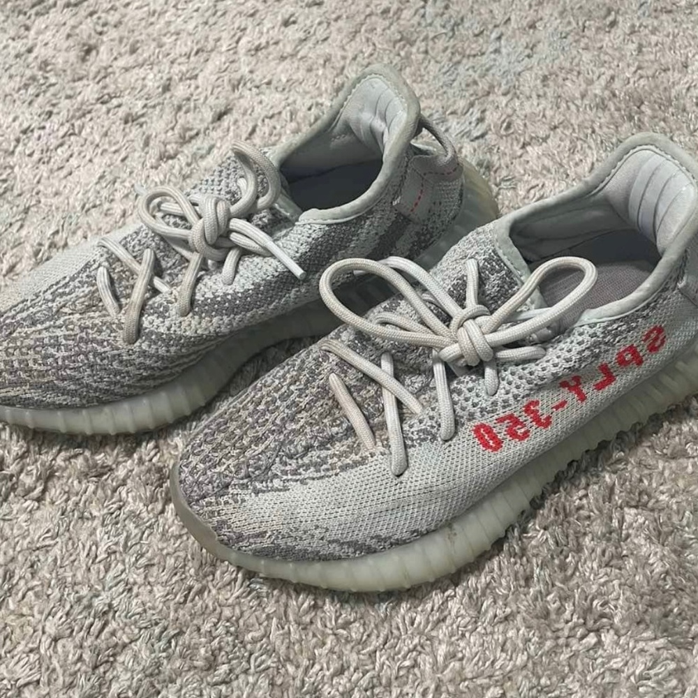 Yeezy350 Boost Blue Tint